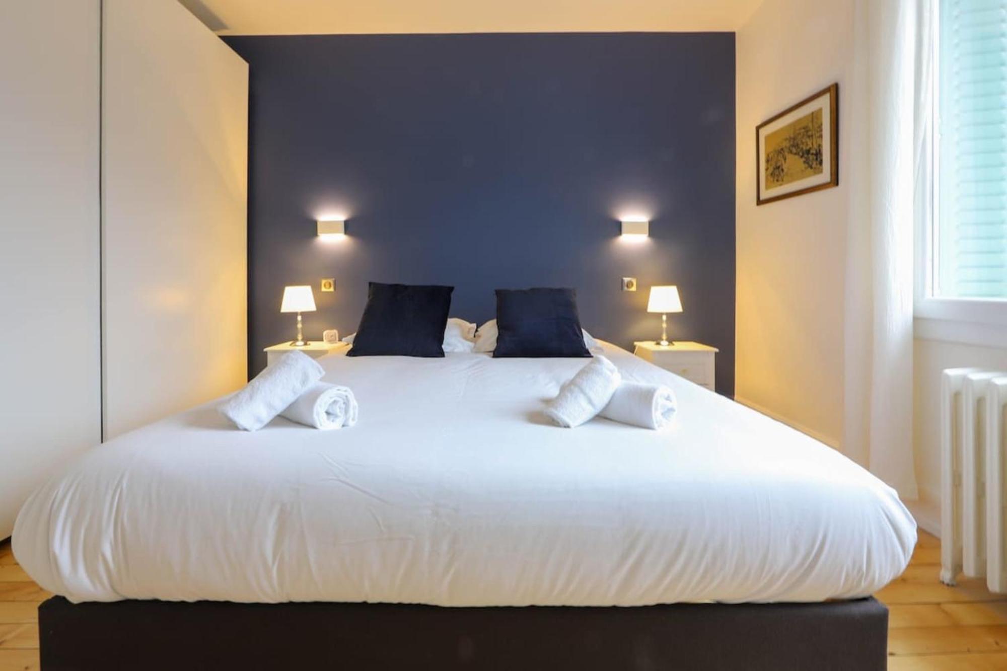 Le Boudoir Bleu - 2 Chambres Annecy Exterior photo